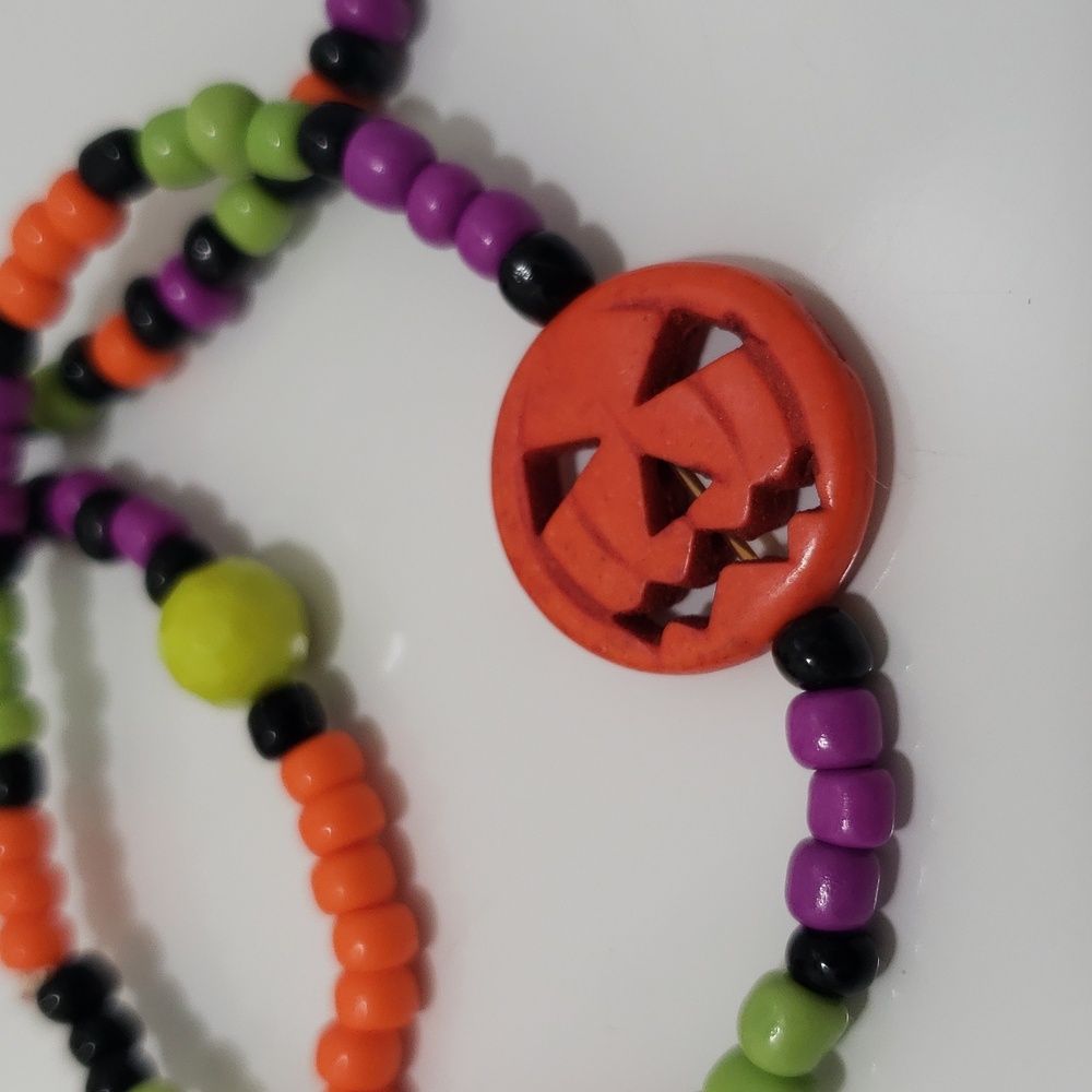 New Fun Jack o' Lantern Pumpkin Halloween Colors Stretch Bracelet Set - Picture 2 of 4